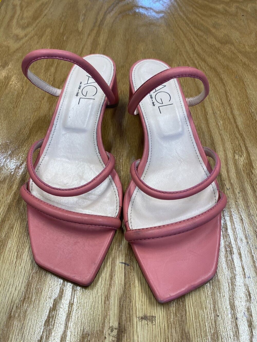AGL Heels Womens 10.5 Burgundy Strappy Slip-On Block Heel Square Toe Hipster S64